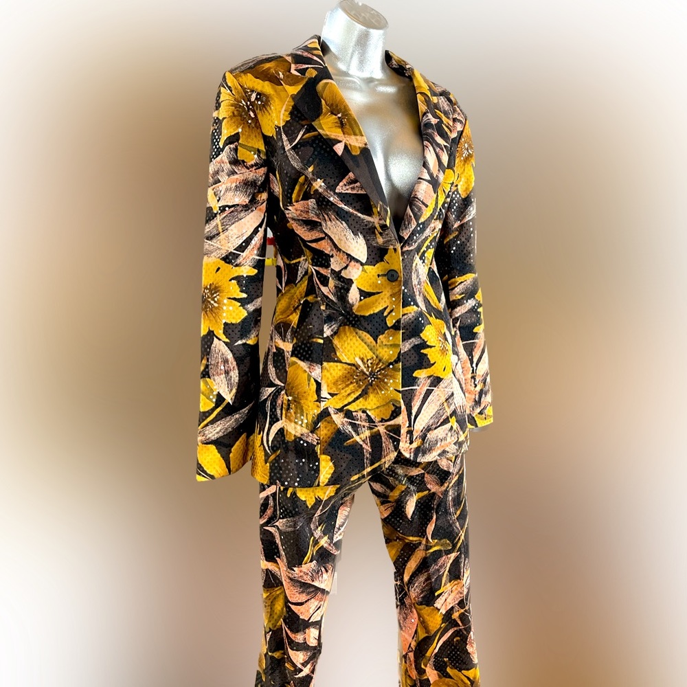 Cache Luxe Pant Suit